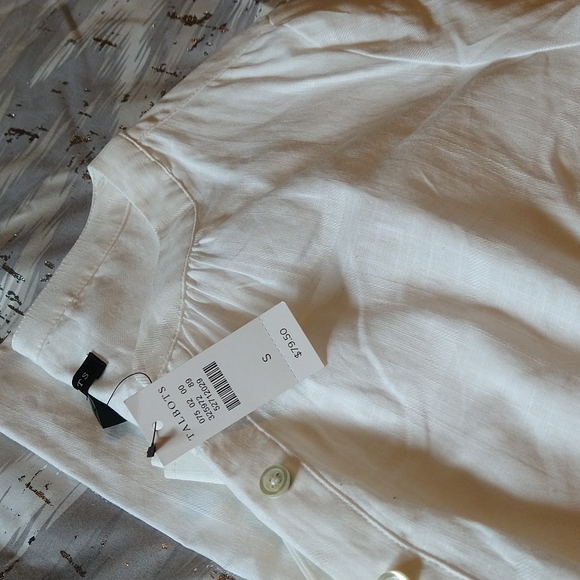 SIZE SMALL: TALBOTS WHITE TOP - Picture 2 of 4